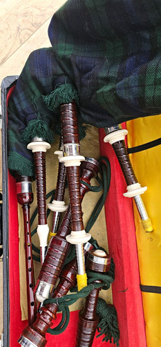 Great highland bagpipes - great,